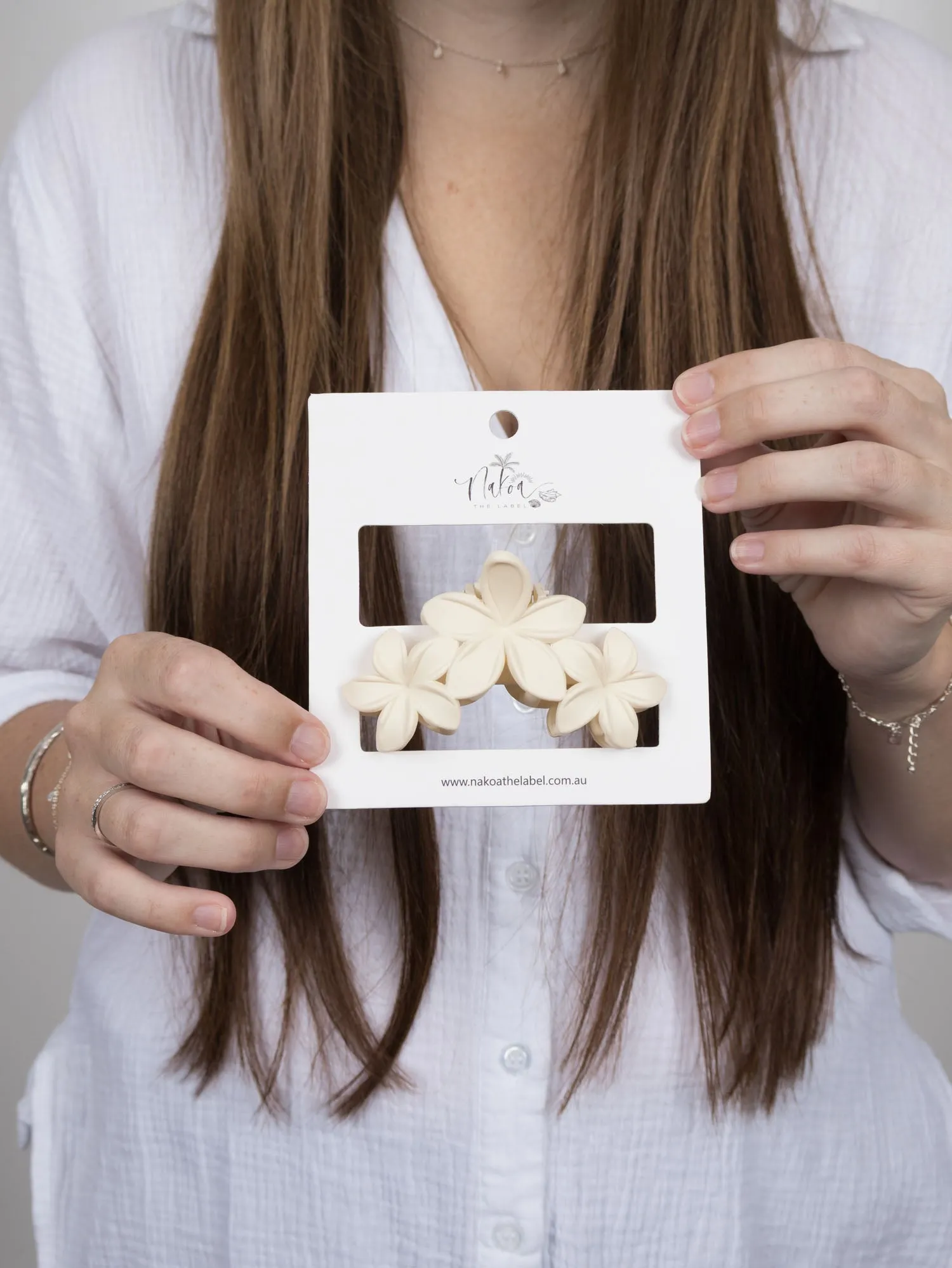 Claw Clip -- Frangipani Flower Trio - Ivory