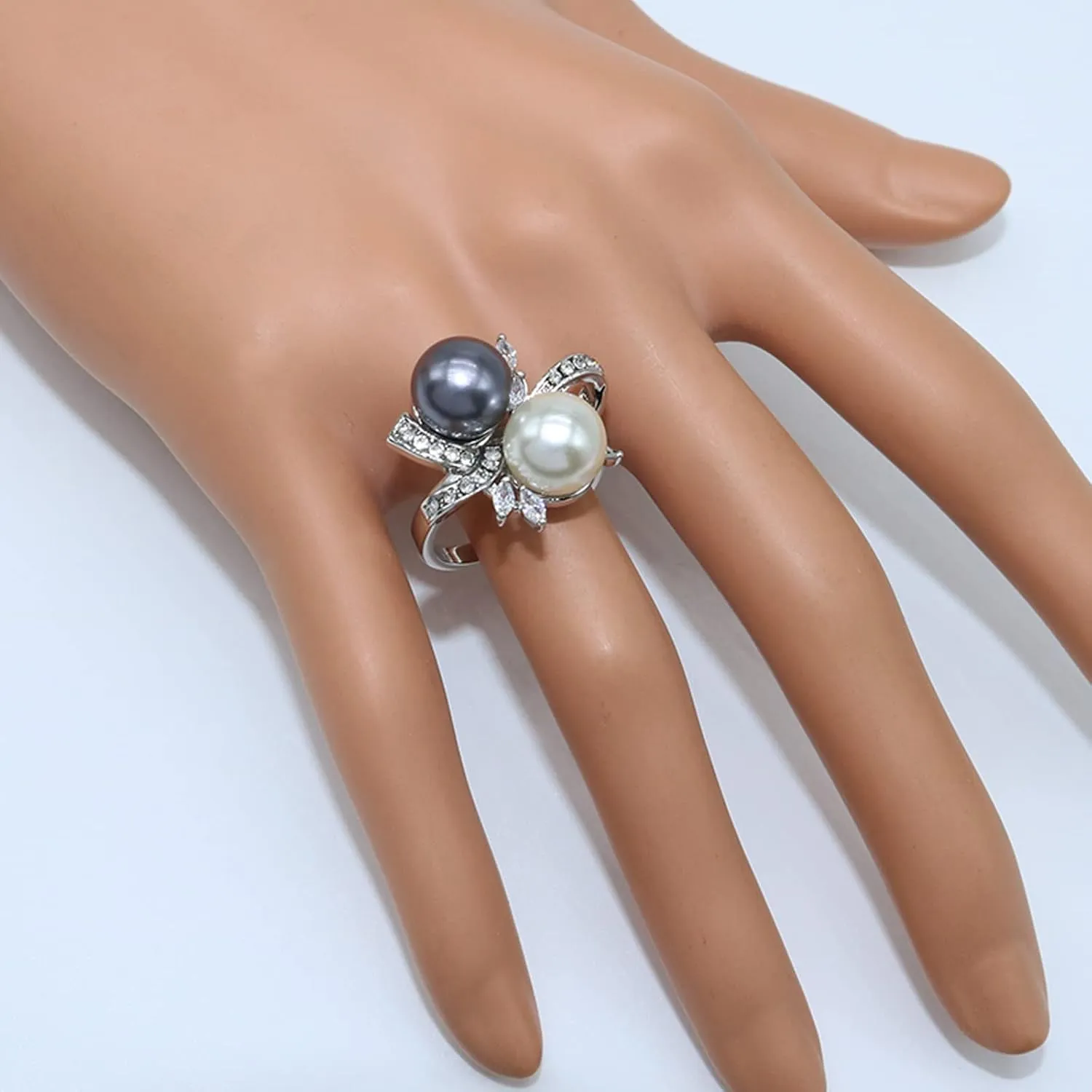 Crystal Pearl Flower Cocktail Rings Elegant Rhinestone Floral Engagement Wedding Statement Rings Uniquely Fashion Jewelry for Women Gift