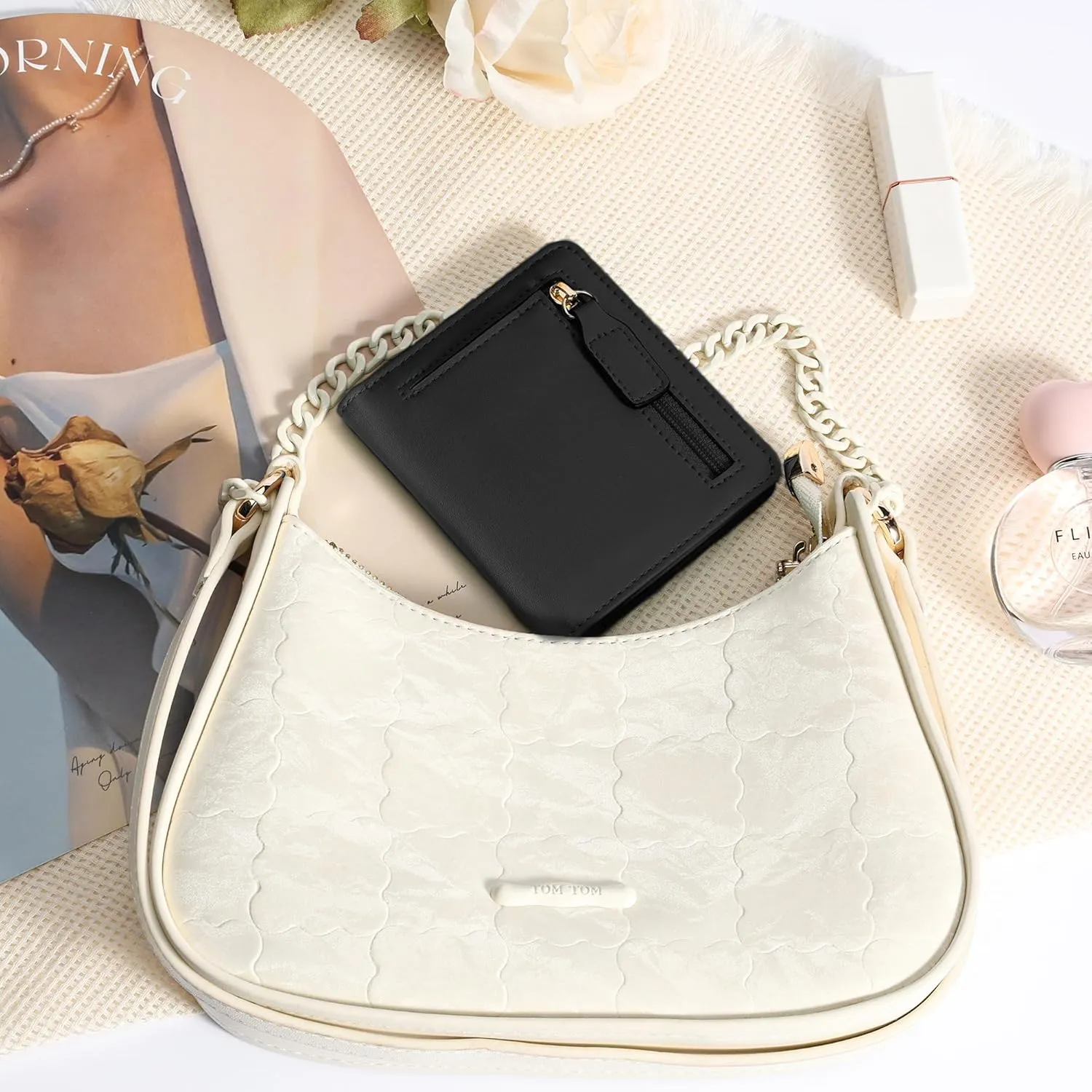 Gostwo Small Wallet for Women, Slim Bifold Credit Card Holder, Compact RFID Blocking Cash Wallet, Billfolds Thin Leather Zipper Pocket, Mini Wallet Gift for Ladies Teen Girls Travel with ID Window