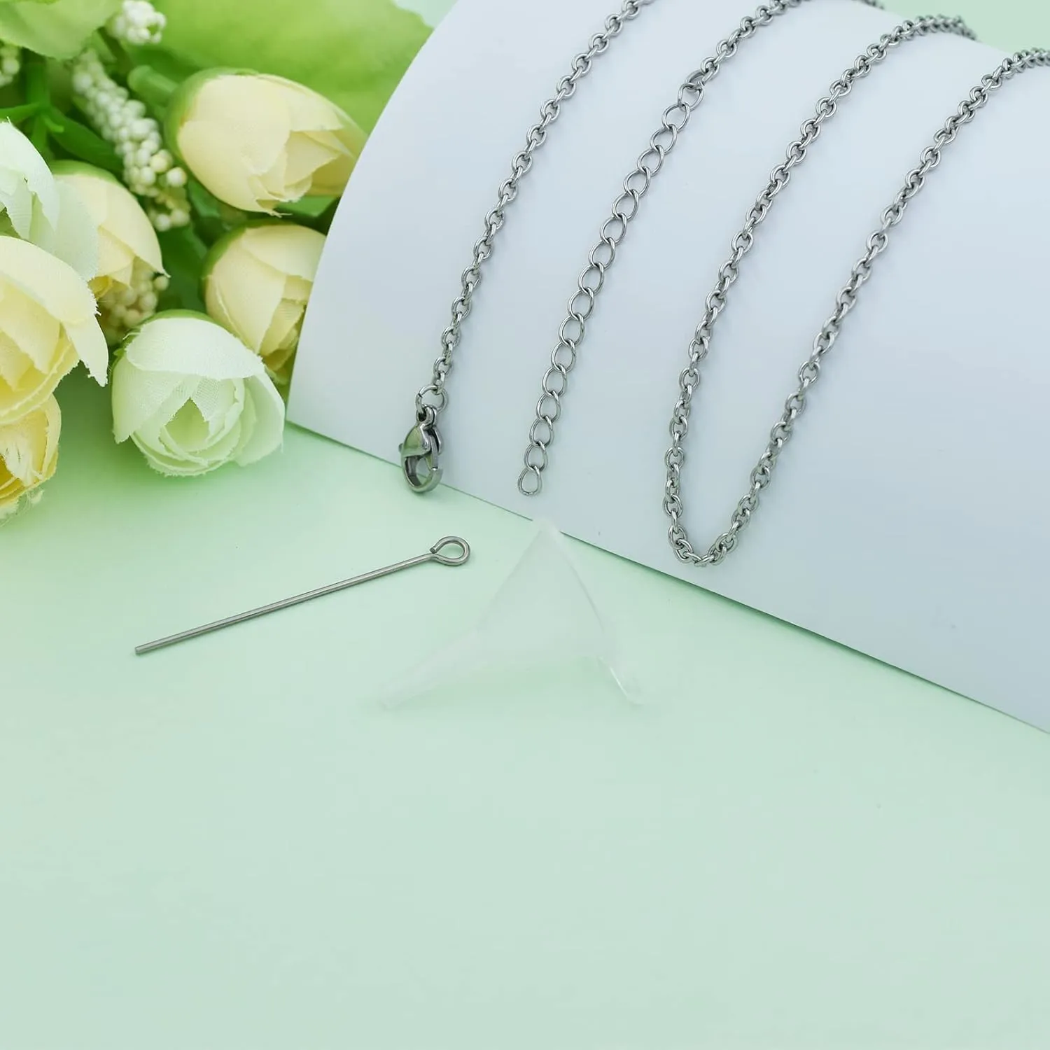 Heart Cremation Urn Necklace for Ashes Stainless Steel Cremation Jewelry for Family Members, Dad Mom Grandpa Grandma Daughter Son Wife Husband Nana Papa Keepsake Memorial Jewelry for Ashes Locket