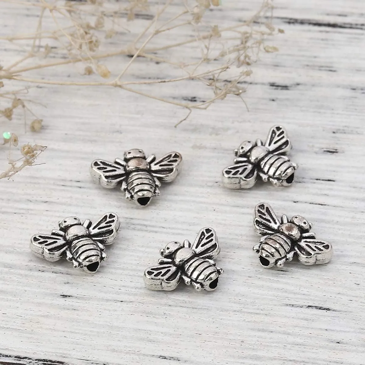 JGFinds Bee Charms Spacer Beads - 95 Pack, 1.3mm Hole, DIY Craft Keychain, Jar Charms and Bee Embellishments, Bulk Jewelry Making Supplies (Bumble Bees)