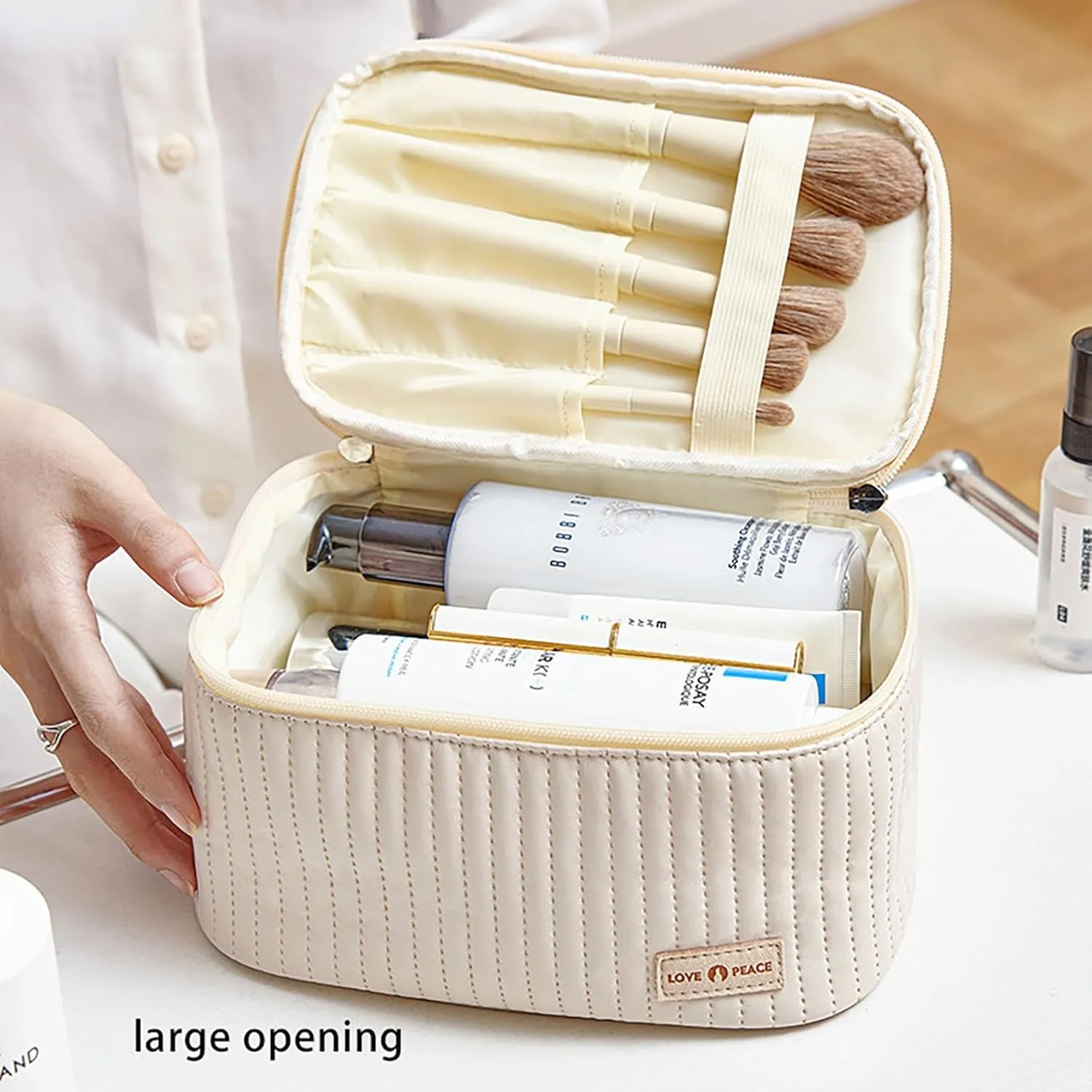 Makeup Bag 2025 New Portable Waterproof PU Leather Large Capacity Cute Makeup Bag,Travel Toiletry Bag,Small Cosmetic Bag,Small Makeup Bag for Daughter Girls Gifts Women