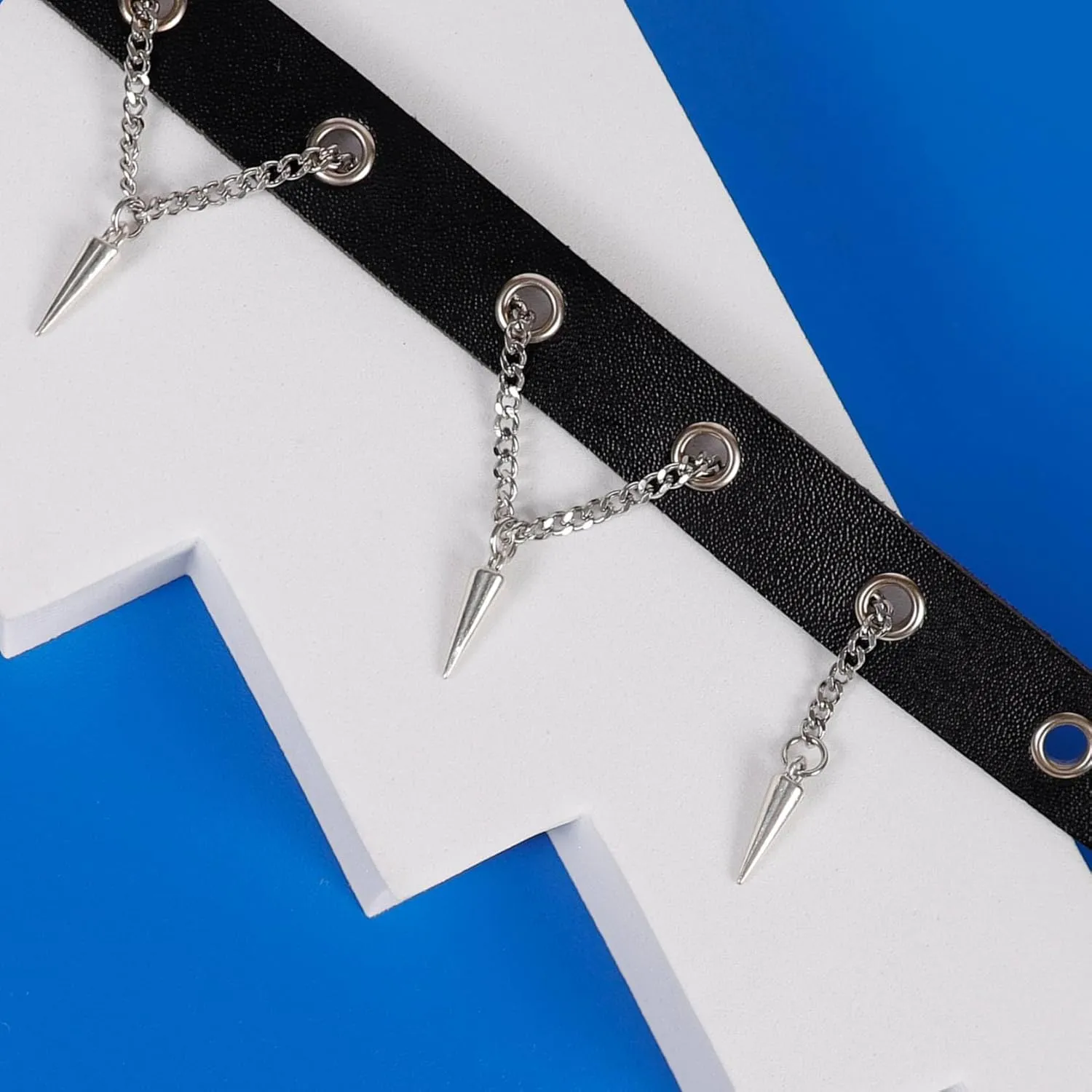 MILAKOO 2pcs Punk Gothic Pendant Choker for Women Men Eyelet Hoop Adjustable Collar Chains Necklace