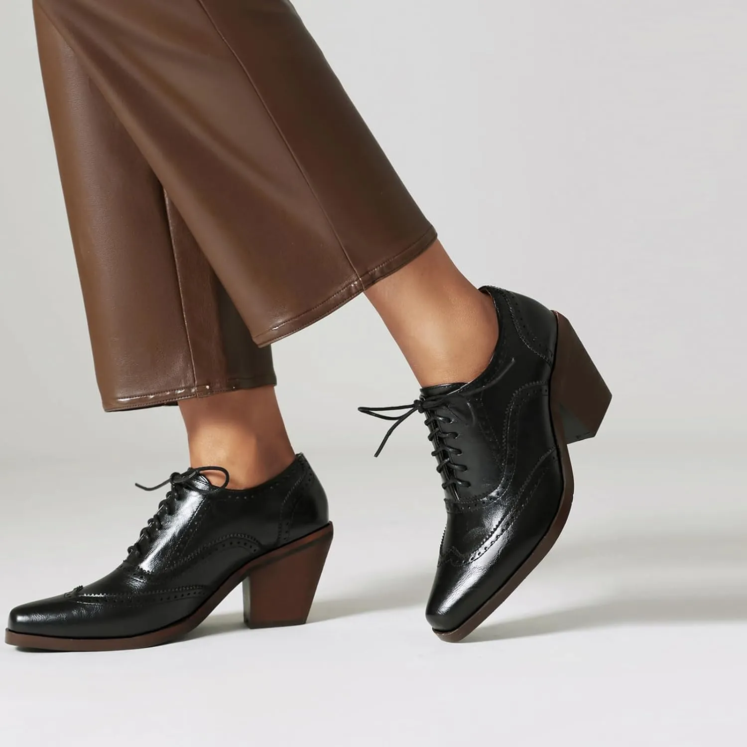 Oxford Heels for Women Snip Toe Chunky Block Heel Wingtip Brogue High Heel Saddle Shoes