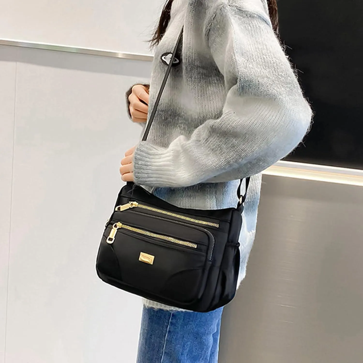 Puffy Crossbody Bags for Women Waterproof Nylon Crossbody Bags for Woman Trendy Carry on Bag for Airplanes Women(Black)