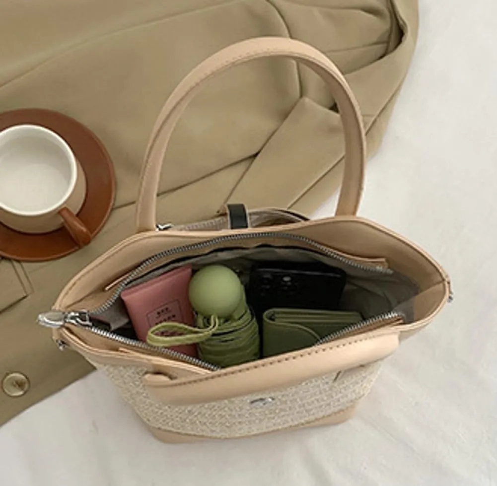 Slouchy Woven Bucket Purses for Women Crossbody Handbag Trendy Ladies Straw Shoulder Bags with Strap for Work, Travel