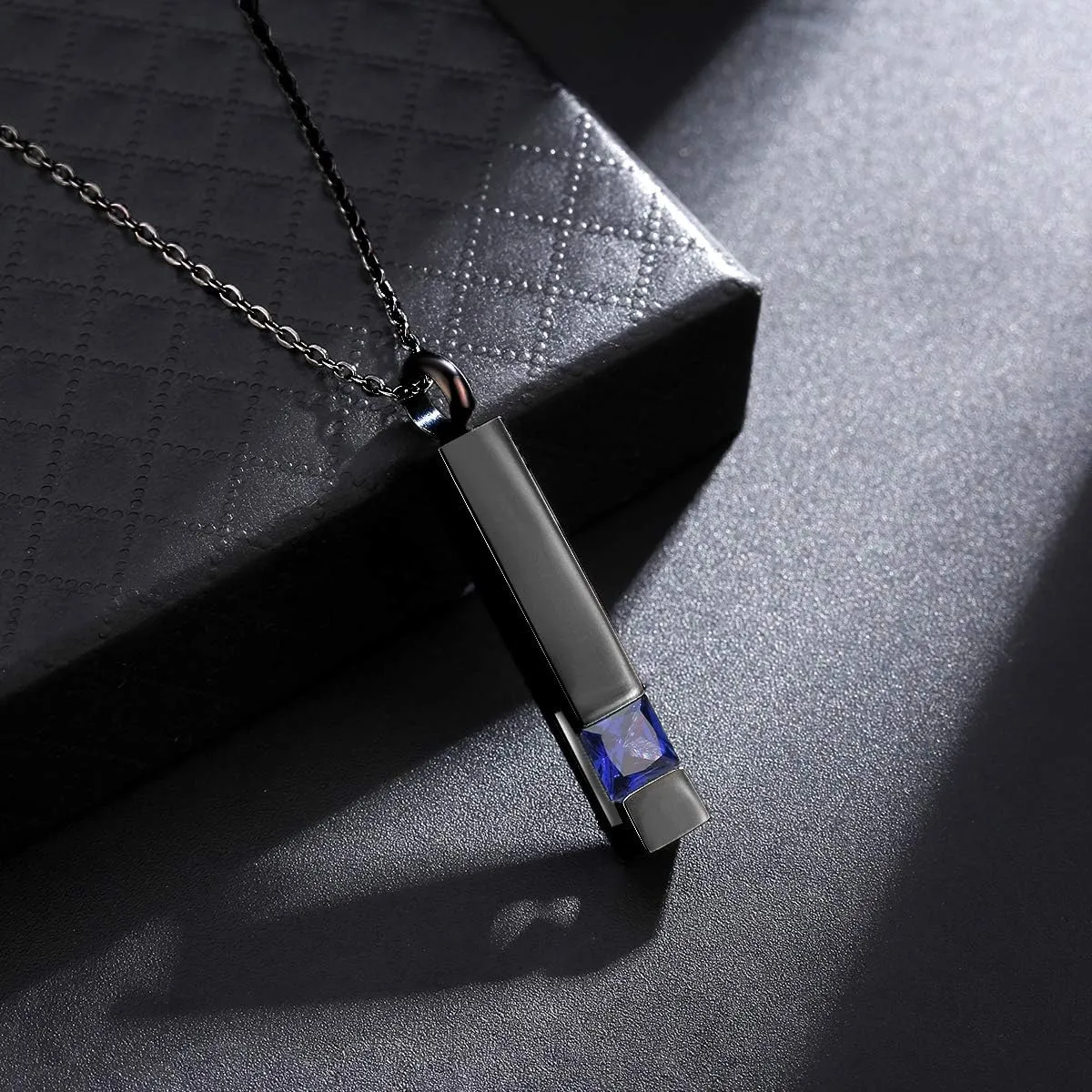 Vertical Bar Zircon Cremation Jewelry for Ashes Men Women Urn Necklace for Ashes Mom Dad Grandpa Grandma 