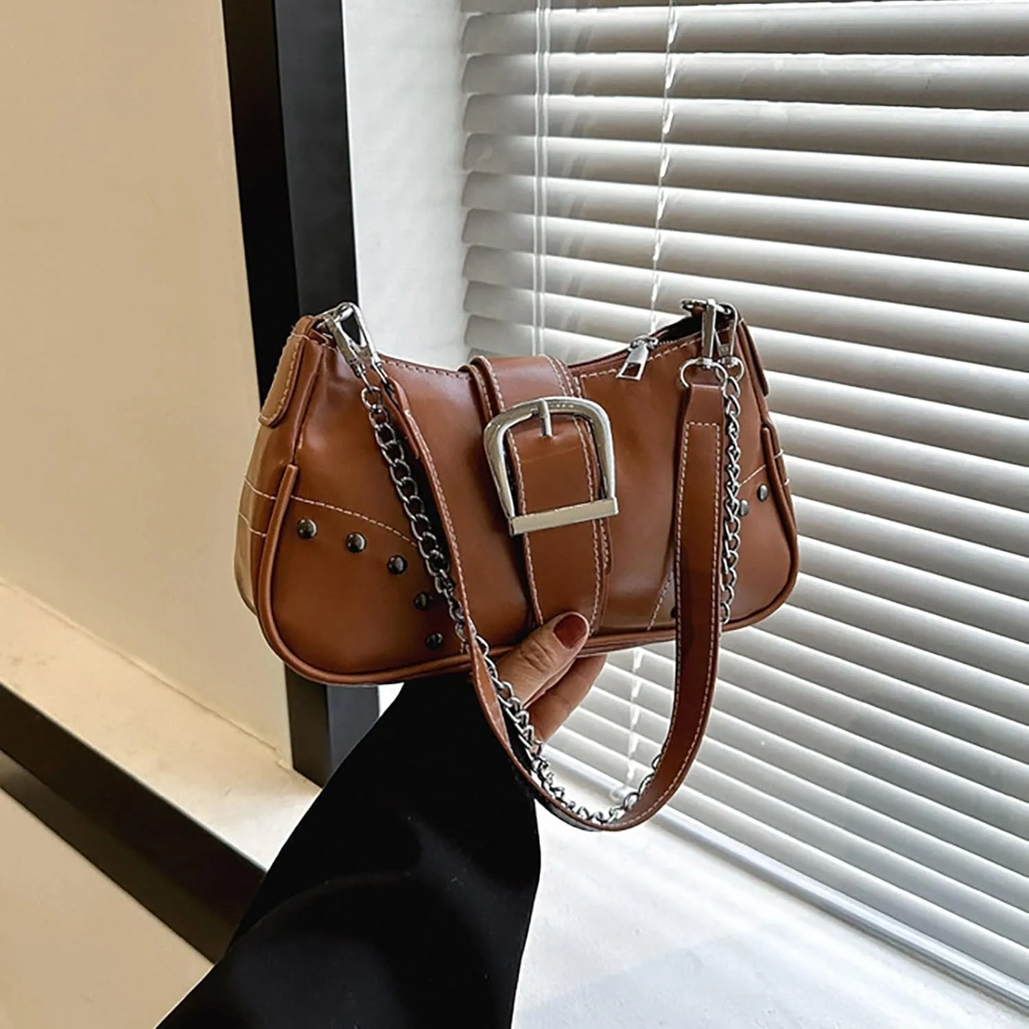 Women Armpit Bag For Lady Cool Style Bag With Chain Ornament Men's Leather Bag