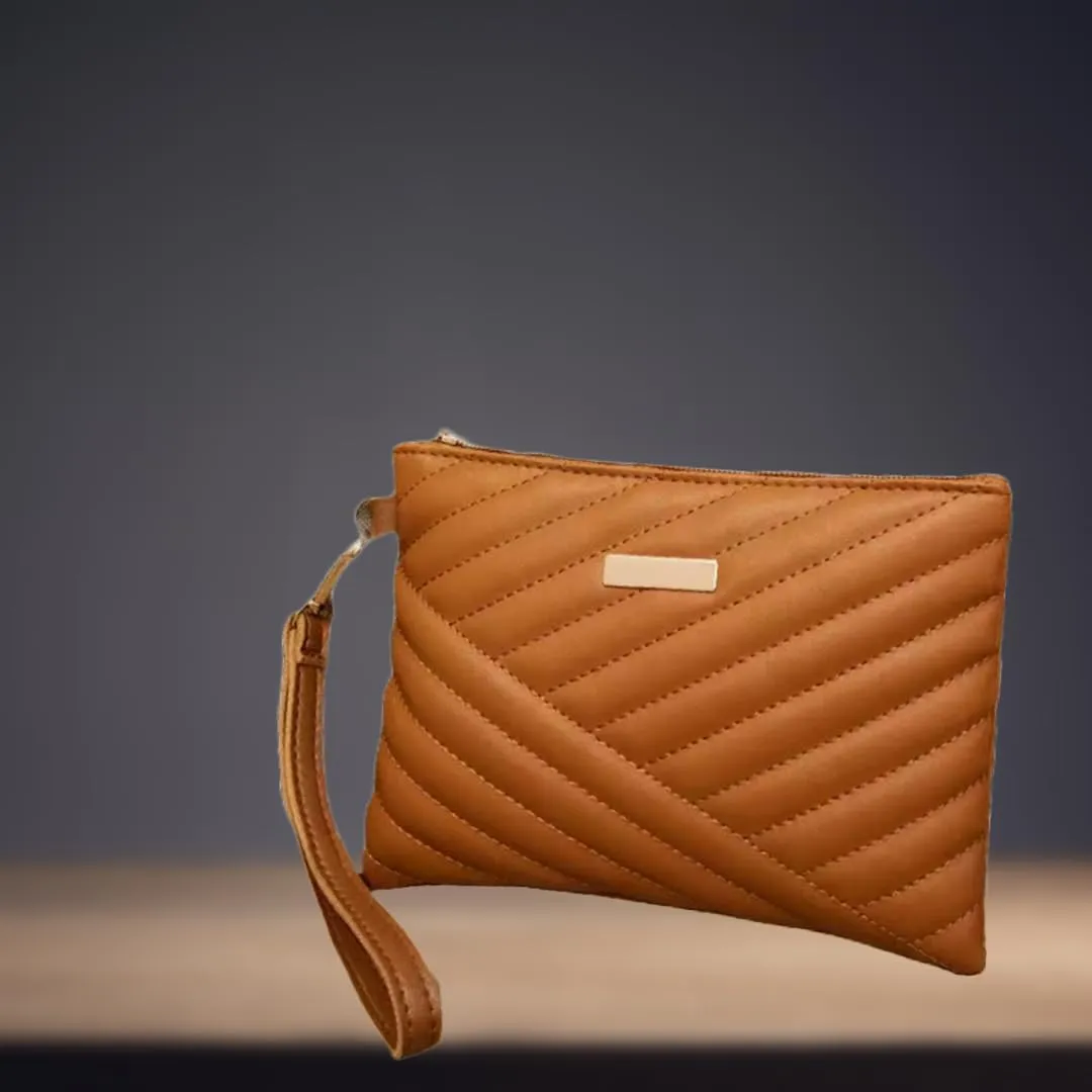 Women's Designer leather luxury Wristlet Quilted Classic design Clutch Purse lightweight Medium sized wristlet Zipper wallet